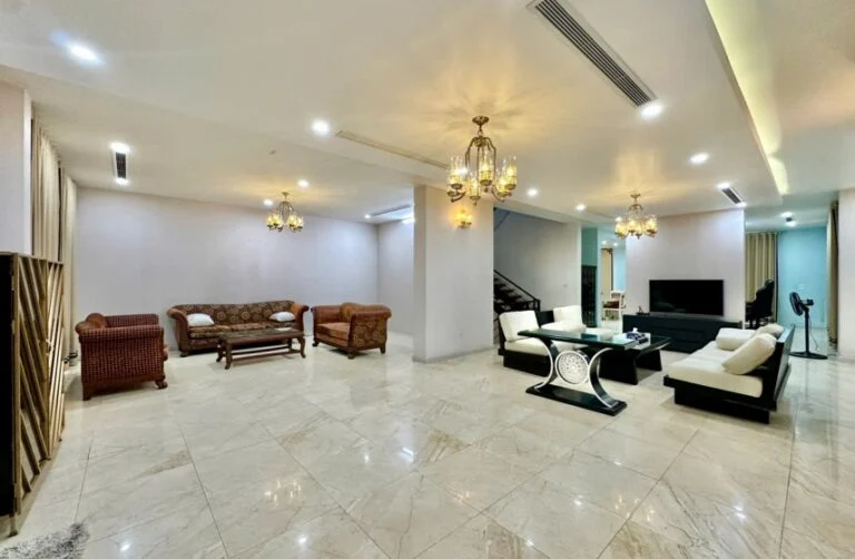 Biệt thự đơn lập cho thuê Vinhomes Riverside khu Hoa Phượng