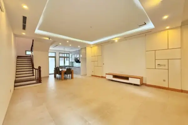 Thuê liền kề Vinhomes Riverside 2 nội thất cơ bản khu Nguyệt Quế