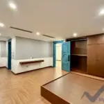 Xem ảnh 17: Ảnh 17: Biệt thự sân vườn Vinhomes Riverside cho thuê khu Hoa Sữa