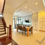 Xem ảnh 3: Ảnh 3: Thuê liền kề Vinhomes Riverside 2 nội thất cơ bản khu Nguyệt Quế