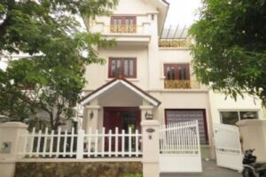 Bán biệt thự Hoa Phượng Vinhomes Riverside đã hoàn thiện