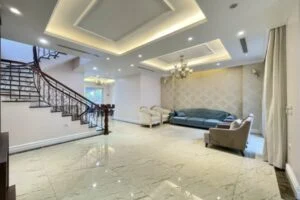 Ảnh VH522: Biệt thự cho thuê tại KĐT Vinhomes Riverside gần BIS, có nội thất