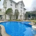 Xem ảnh 1: Biệt thự có bể bơi cho thuê tại Vinhomes Riverside, 4PN
