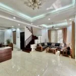 Xem ảnh 1: Biệt thự đơn lập nhỏ Vinhomes Riverside cho thuê gần BIS