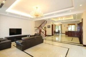 Biệt thự đơn lập Vinhome Riverside cho thuê view sông sau nhà