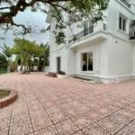 Xem ảnh 1: Biệt thự đơn lập Vinhomes Riverside cho thuê trang bị đủ đồ