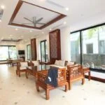 Xem ảnh 1: Biệt thự đơn lập Vinhomes Riverside gần Vincom Plaza cho thuê, đủ đồ