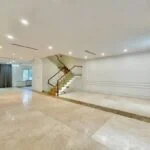 Xem ảnh 1: Biệt thự không đồ Vinhomes Riverside cho thuê gần trường BIS