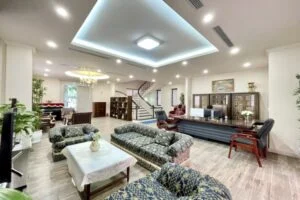 Ảnh VH149: Biệt thự đơn lập cho thuê Vinhome Riverside đủ đồ, có sân vườn