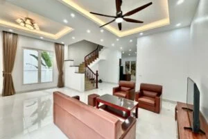 Ảnh VH545: Biệt thự song lập Hoa Sữa cho thuê Vinhomes Riverside đủ đồ