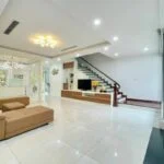 Xem ảnh 1: Biệt thự song lập Vinhomes Riverside cần cho thuê full nội thất