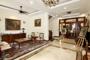 Biệt thự song lập Vinhomes Riverside cho thuê 3PN, có hầm
