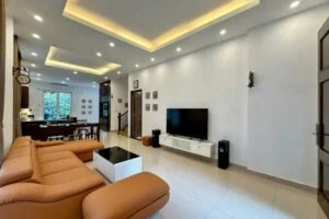 Ảnh VH550: Biệt thự song lập Vinhomes Riverside cho thuê Hoa Sữa 4PN