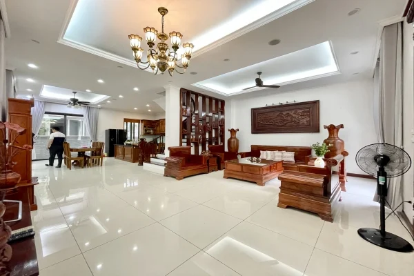 Biệt thự Vinhome Riverside full nội thất, đã sửa chữa đẹp 4PN