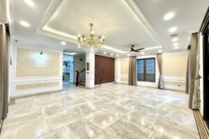 Biệt thự Vinhomes Riverside cho thuê đơn lập, thang máy