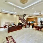 Xem ảnh 1: Biệt thự Vinhomes Riverside cho thuê đủ đồ gần vườn hoa