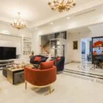 Xem ảnh 1: Cần cho thuê biệt thự Vinhomes Riverside, có thang máy full nội thất