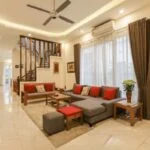 Xem ảnh 1: Cần cho thuê biệt thự Vinhomes Riverside đơn lập sân vườn rộng