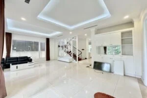 Ảnh VH108: Cho thuê biệt thự Hoa Sữa Vinhomes Riverside full nội thất