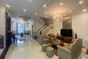 Cho thuê biệt thự Vinhomes Riverside căn song lập