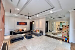Cho thuê biệt thự Vinhomes Riverside căn song lập, gần trường BIS