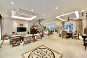 Cho thuê biệt thự Vinhomes Riverside full nội thất Đông Dương