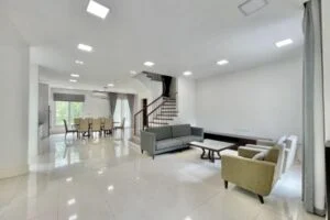Ảnh VH193: Cho thuê biệt thự Vinhomes Riverside Hoa Sữa full, 04PN