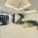 Xem ảnh 1: Cho thuê biệt thự Vinhomes Riverside trang bị full nội thất