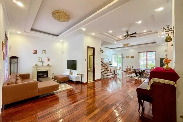Cho thuê biệt thự Vinhomes Riverside trang bị full nội thất 4pn