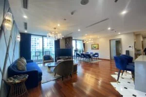 Ảnh VH484: Cho thuê căn hộ đập thông 3PN, 4WC Vinhomes Symphony 130m2