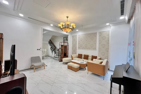 Cho thuê liền kề Vinhomes Harmony, gần mầm non Vinschool