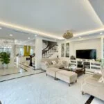 Xem ảnh 1: Cho thuê nhà liền kề Vinhomes Riverside 4 phòng ngủ