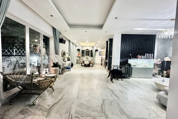 Cho thuê nhà Vinhomes Riverside thiết kế nội thất hiện đại
