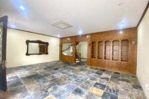 Cho thuê song lập Vinhomes The Harmony có thang máy