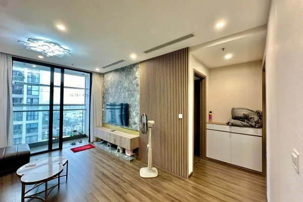 Chung cư 2PN 2WC tại Vinhomes Symphony Long Biên