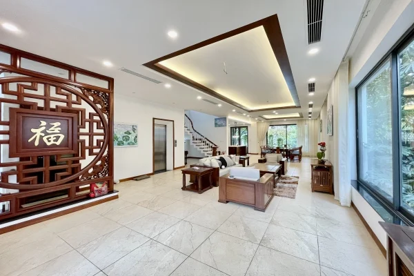 Đơn lập Vinhomes Riverside cho thuê full nội thất vườn rộng