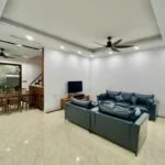 Xem ảnh 1: Nhà 4 phòng ngủ full nội thất Vinhome Harmony gần Vinschool