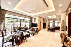 Biệt thự Vinhomes Harmony gần Vinschool cho thuê có thang máy